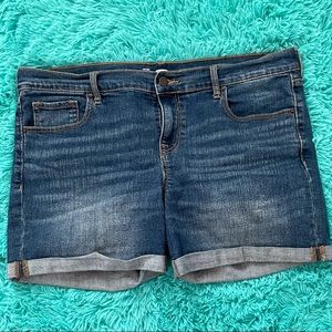 Old Navy jean shorts sz 14